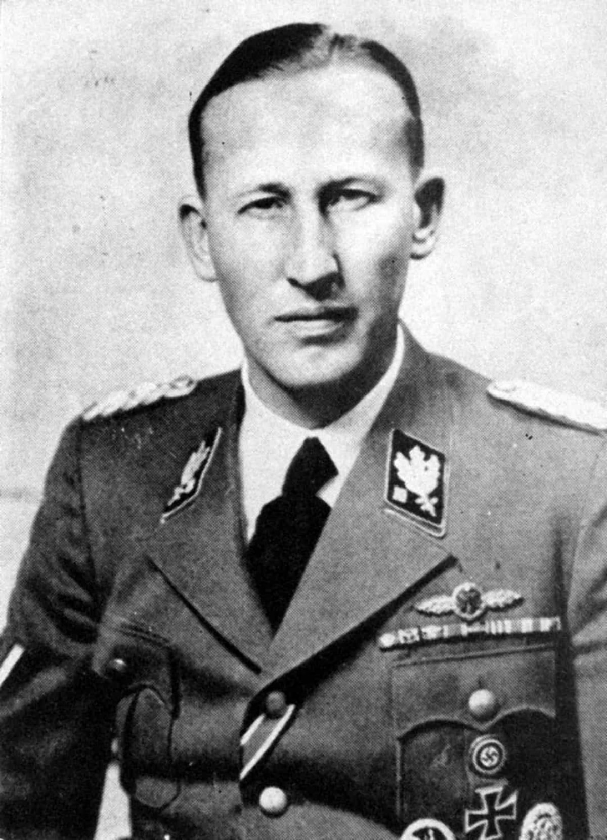 Chiến dịch Anthropoid (1942) là mật danh vụ ám sát Reinhard Heydrich - một trong những nhân vật cao cấp nhất của Đức quốc xã ở Praha trong Thế chiến 2. Vụ ám sát được thực hiện ngày 27/5/1942, Heydrich chết vì bị thương ngày 4/6.