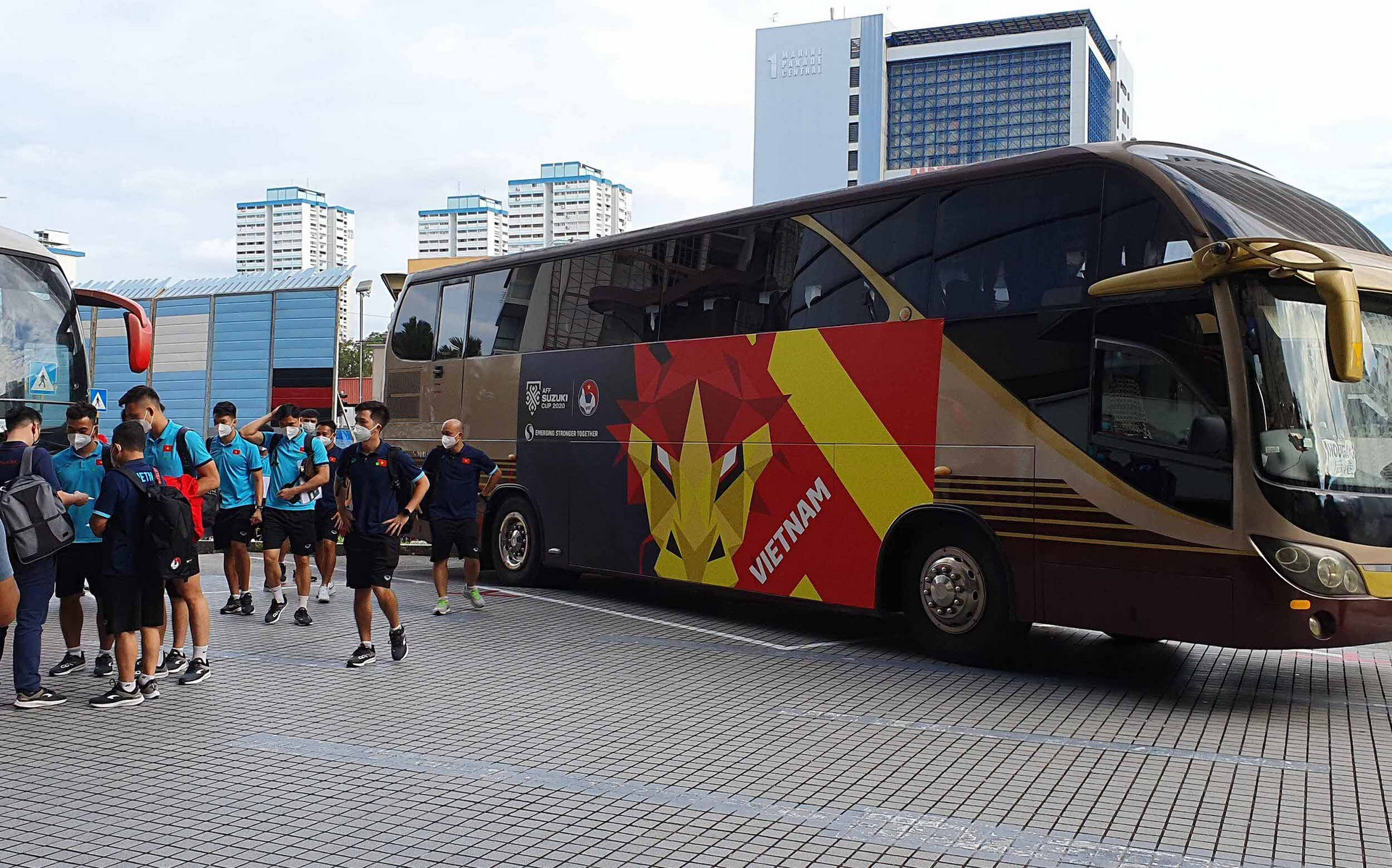 Tuyển Việt Nam đến Singapore, sẵn sàng chinh phục AFF Cup 2020 - 6