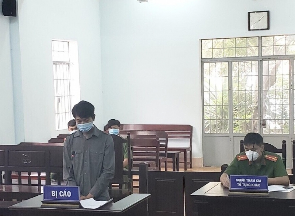 Nguyễn Hoàng Anh Quốc tại phiên toà sáng 1/12. (Ảnh: CTV)