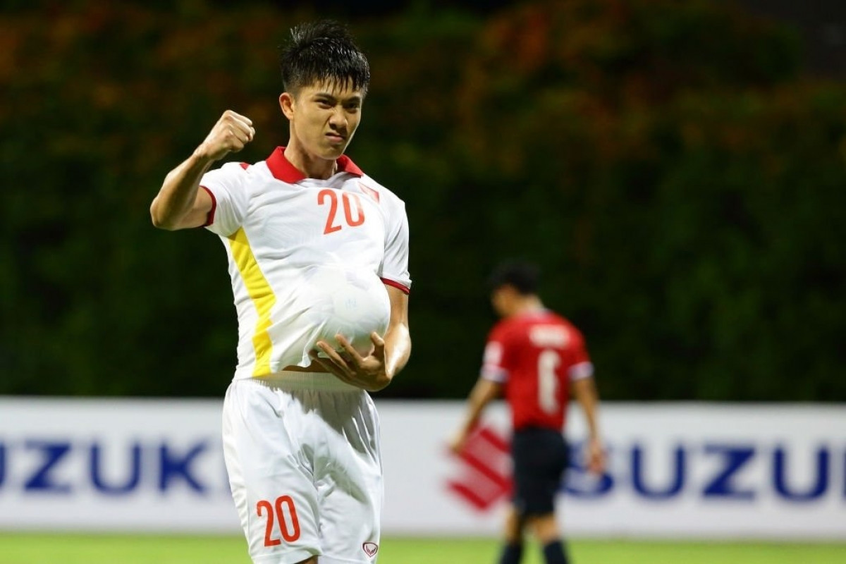 Văn Đức giải toả áp lực với pha ghi bàn ấn định chiến thắng 2-0 cho ĐT Việt Nam. (Ảnh: Getty)