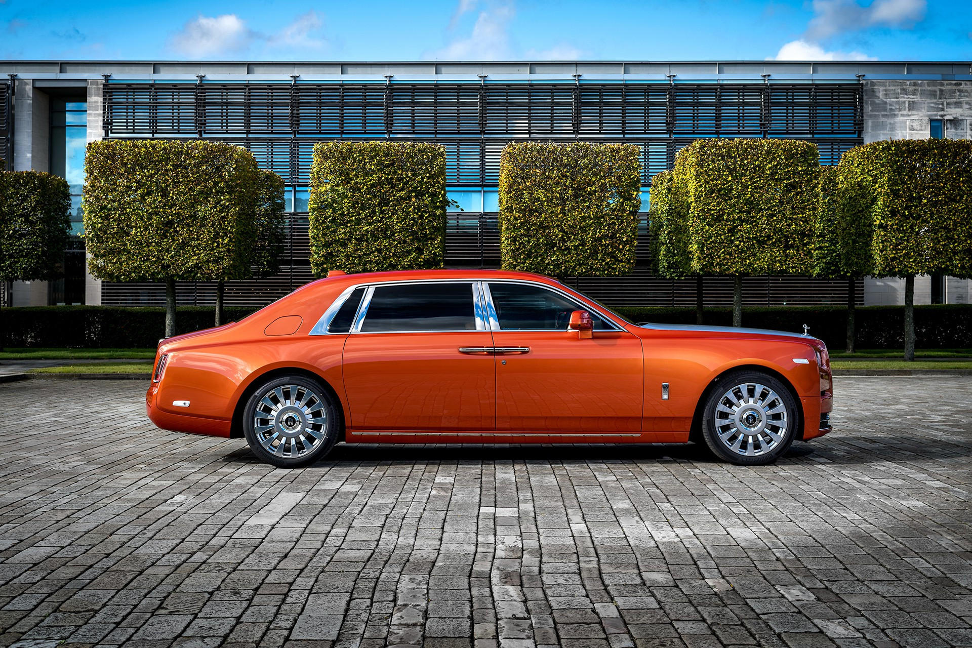 Rolls-Royce Phantom VIII có phiên bản đặc biệt - 5