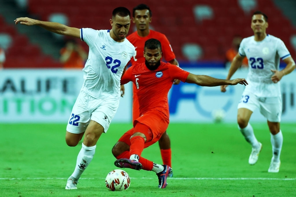 AFF Cup 2020: Ghi 2 bàn trong 3 phút, Singapore thắng nghẹt thở Philippines - 1
