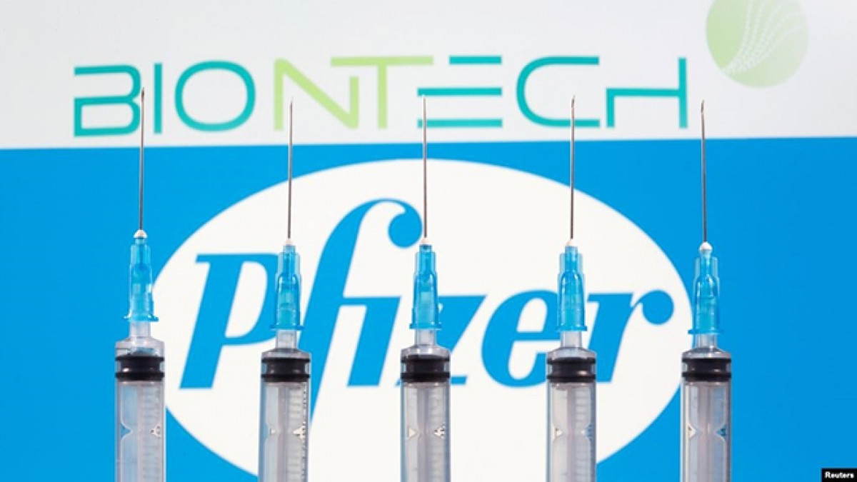 Pfizer, BioNTech tuyên bố có thể trung hòa Omicron với 3 liều vaccine - 1