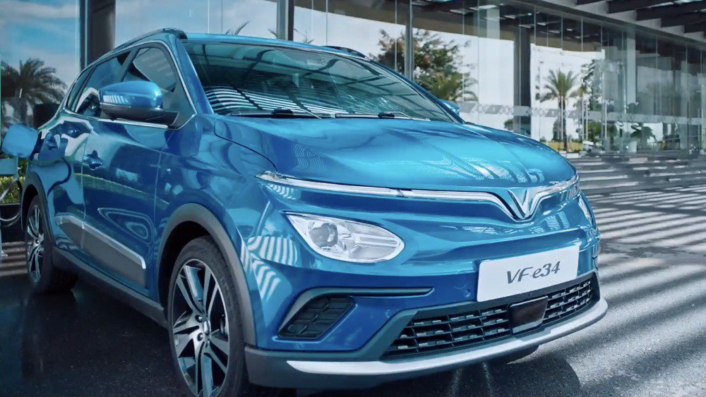 VinFast sắp bàn giao gần 100 ô tô điện VF e34 đầu tiên cho khách hàng - 1
