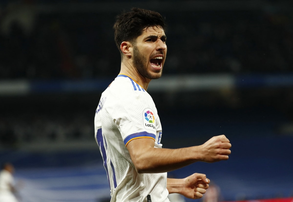 Asensio nhân đôi cách biệt cho Real Madrid. (Ảnh: Reuters)