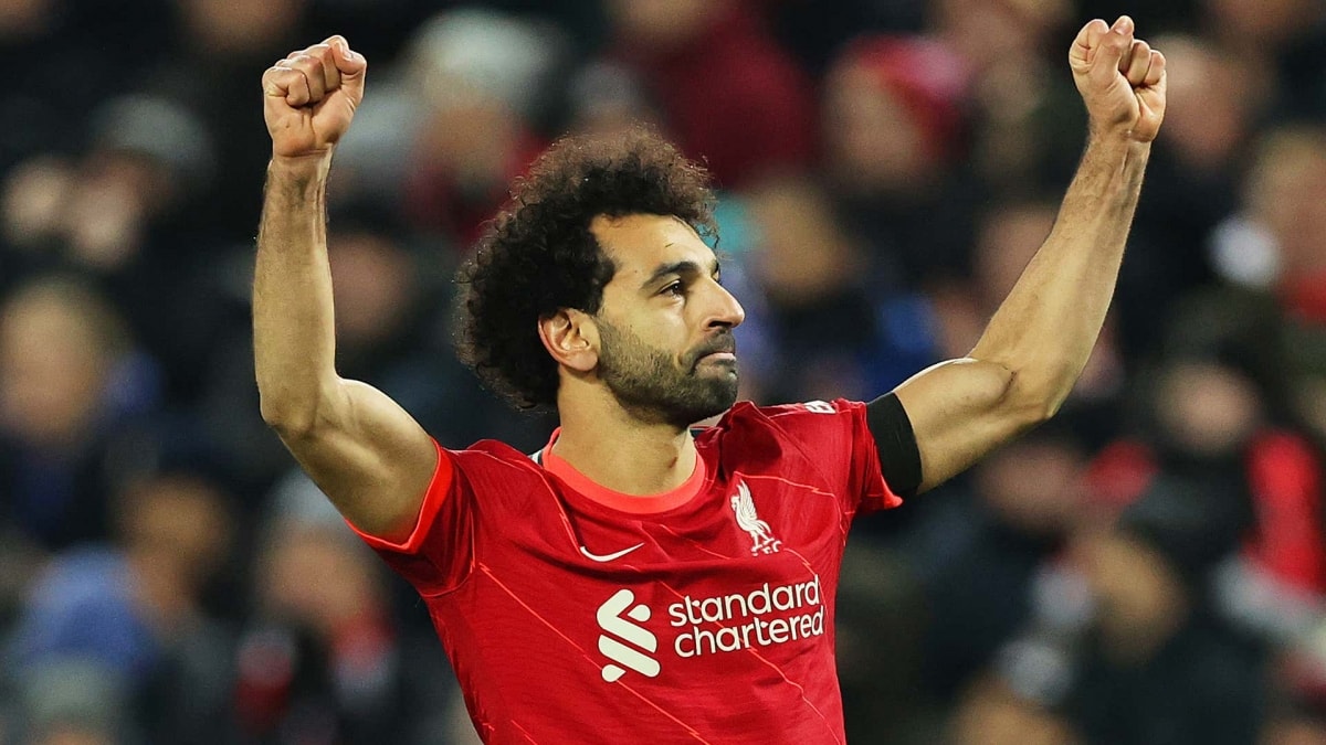 Tiền vệ: Mohamed Salah (Liverpool) | Mohamed Salah đã ghi được 22 bàn thắng, 9 kiến tạo sau 24 trận ra sân cho Liverpool trên mọi đấu trường.