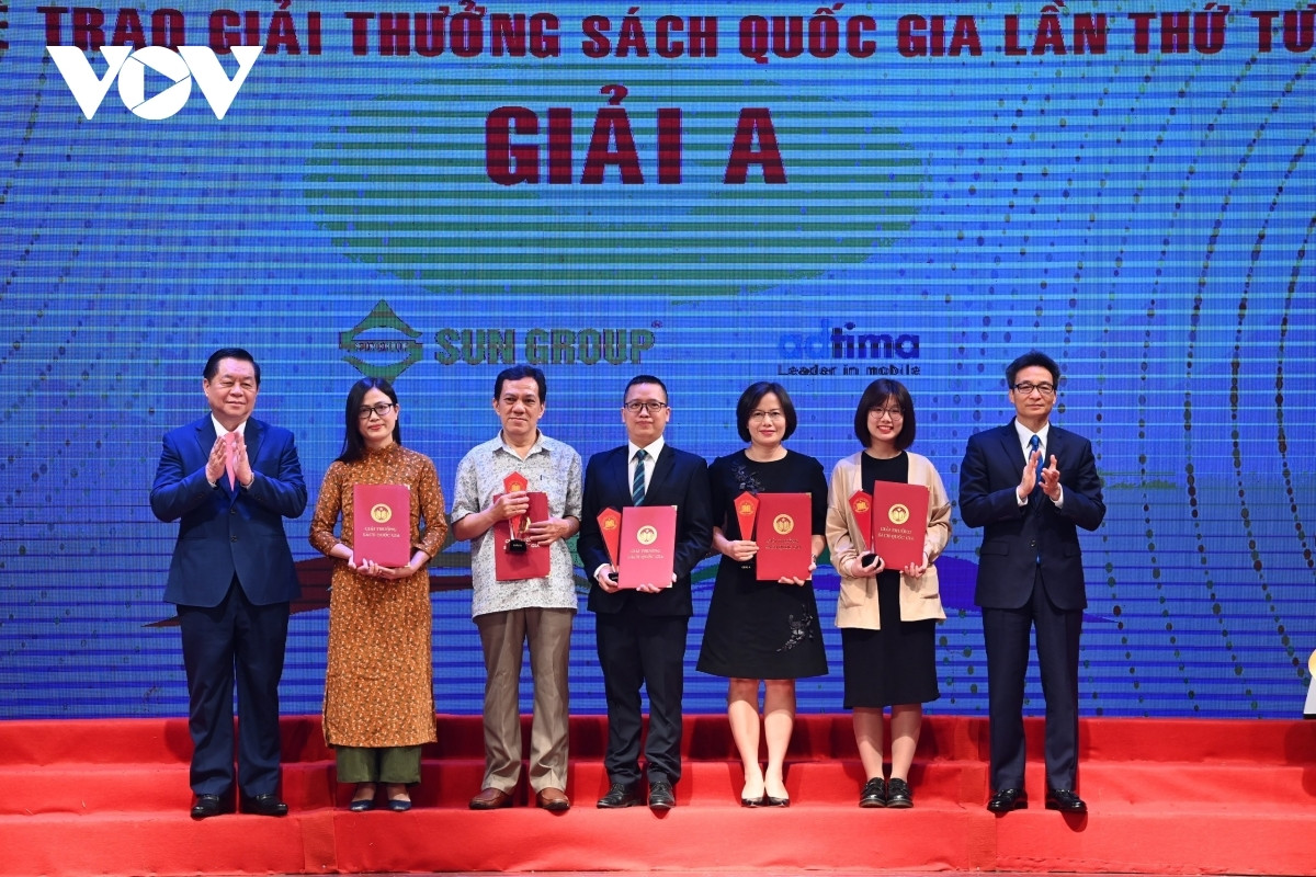 Cuốn “Chang hoang dã – Gấu” của tác giả Trang Nguyễn giành giải thưởng cao nhất – giải A.