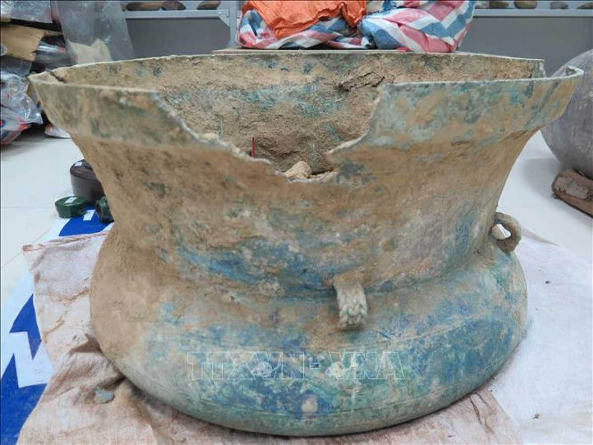 Trống đồng cổ được phát hiện tại thôn Tả Thàng, xã Gia Phú (huyện Bảo Thắng, tỉnh Lào Cai). Ảnh tư liệu: Hương Thu/TTXVN