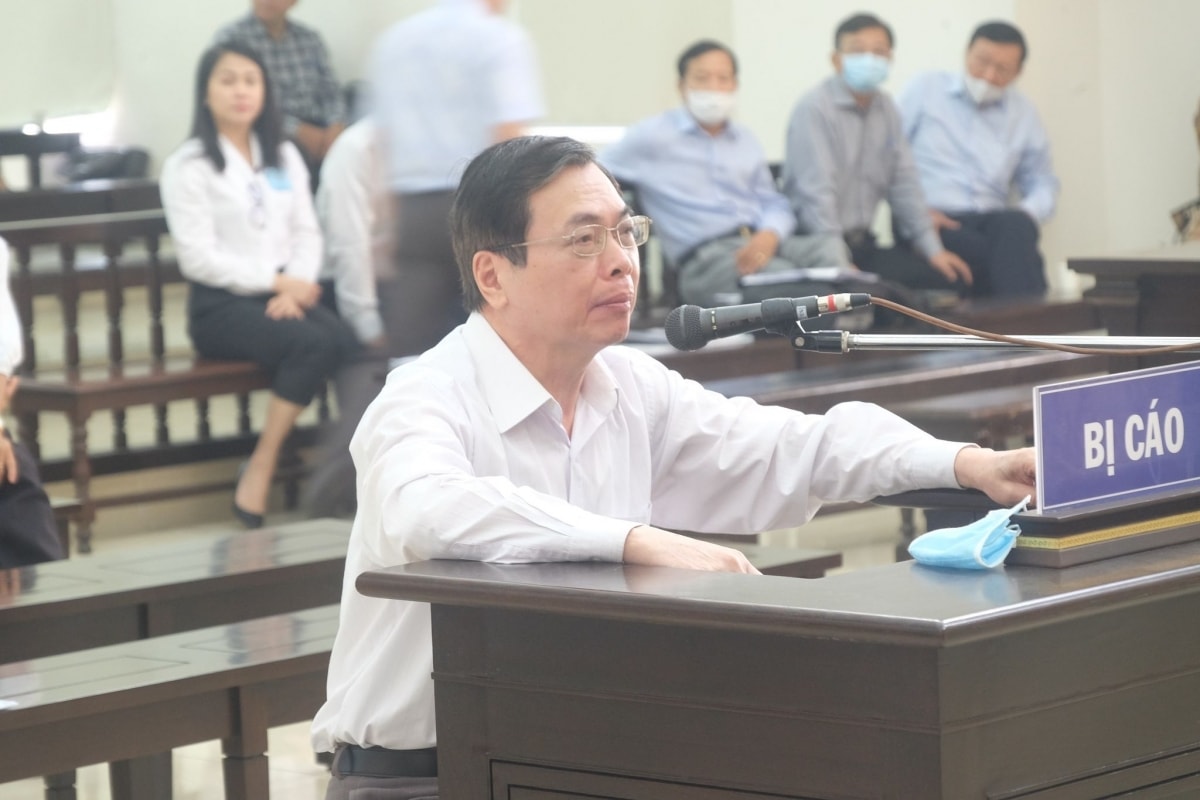 Ông Vũ Huy Hoàng tại phiên xét xử sơ thẩm.