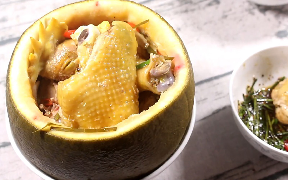 Học người Đồng Nai cách làm món 'gà chui bưởi' cực ngon đãi khách dịp năm mới - 5