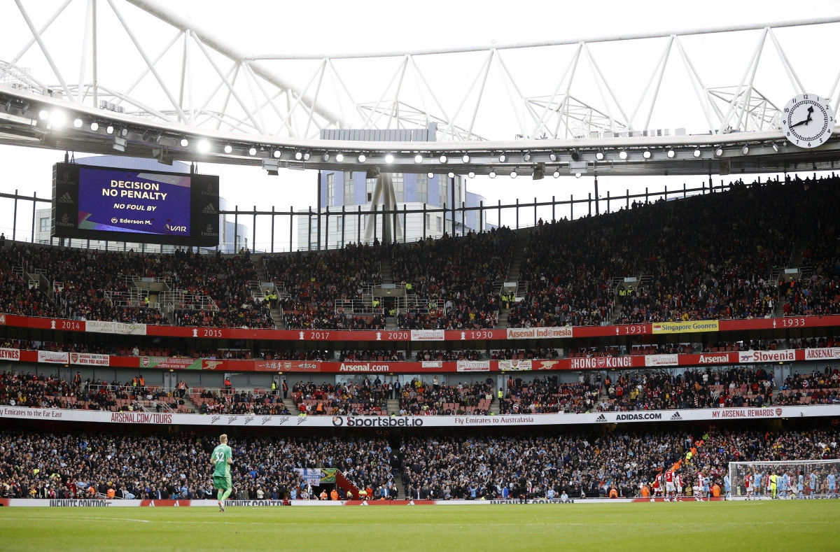 Arsenal đòi phạt đền bất thành. (Ảnh: Reuters)