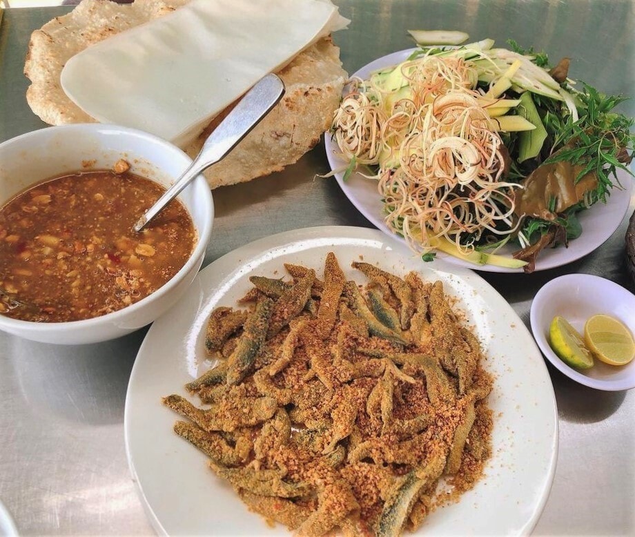 Đặc sản gỏi cá Nam Ô ở Đà Nẵng: Cá sống nhưng không tanh lại ngon không tưởng - 1