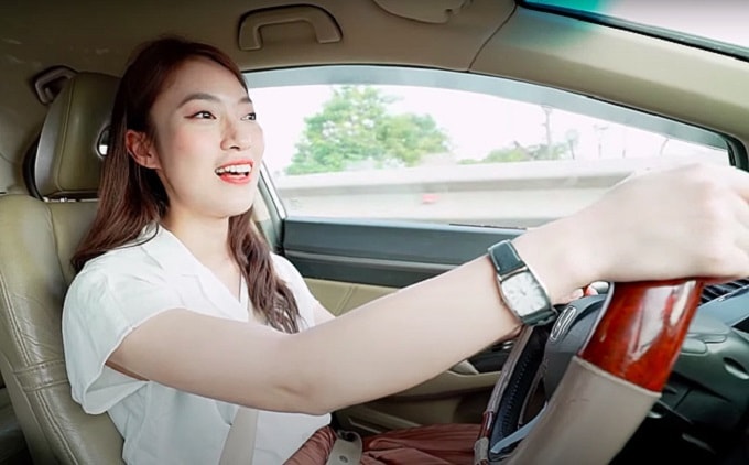 MC Khánh Vy 'Đường lên đỉnh Olympia giàu cỡ nào? - 4