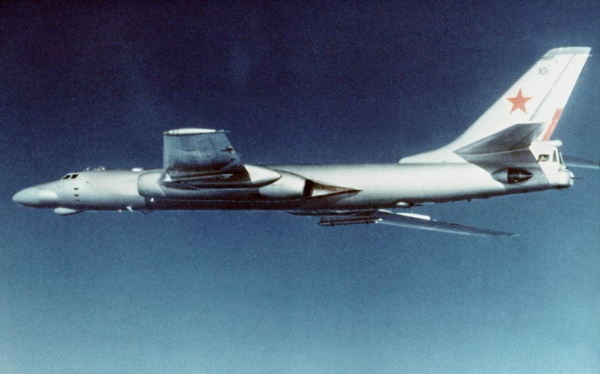 Máy bay Tu-16K. Ảnh: RBTH