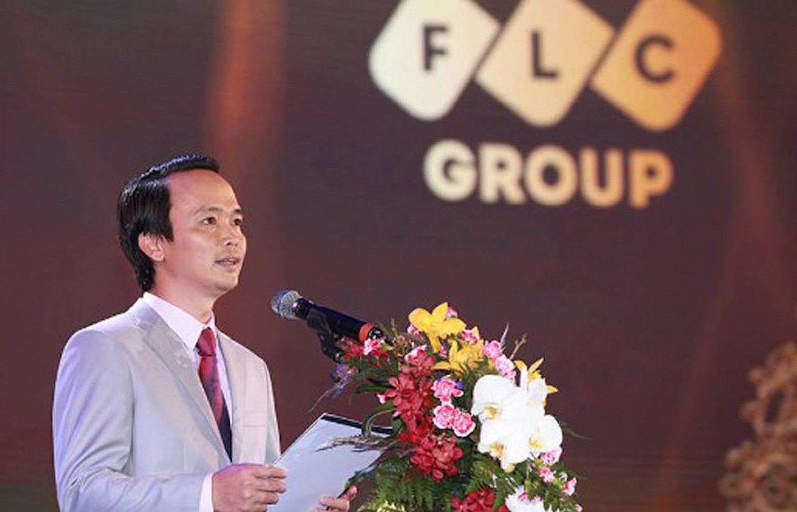Ông Trịnh Văn Quyết bị phạt 1,5 tỷ đồng, đình chỉ giao dịch 5 tháng - 1