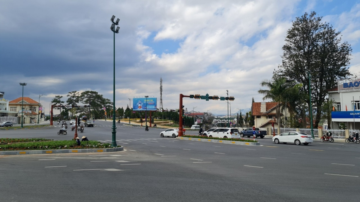 Việc mở rộng các nút giao thông để hạn chế kẹt xe tại khu vực trung tâm đã được UBND TP. Đà Lạt hoàn tất.