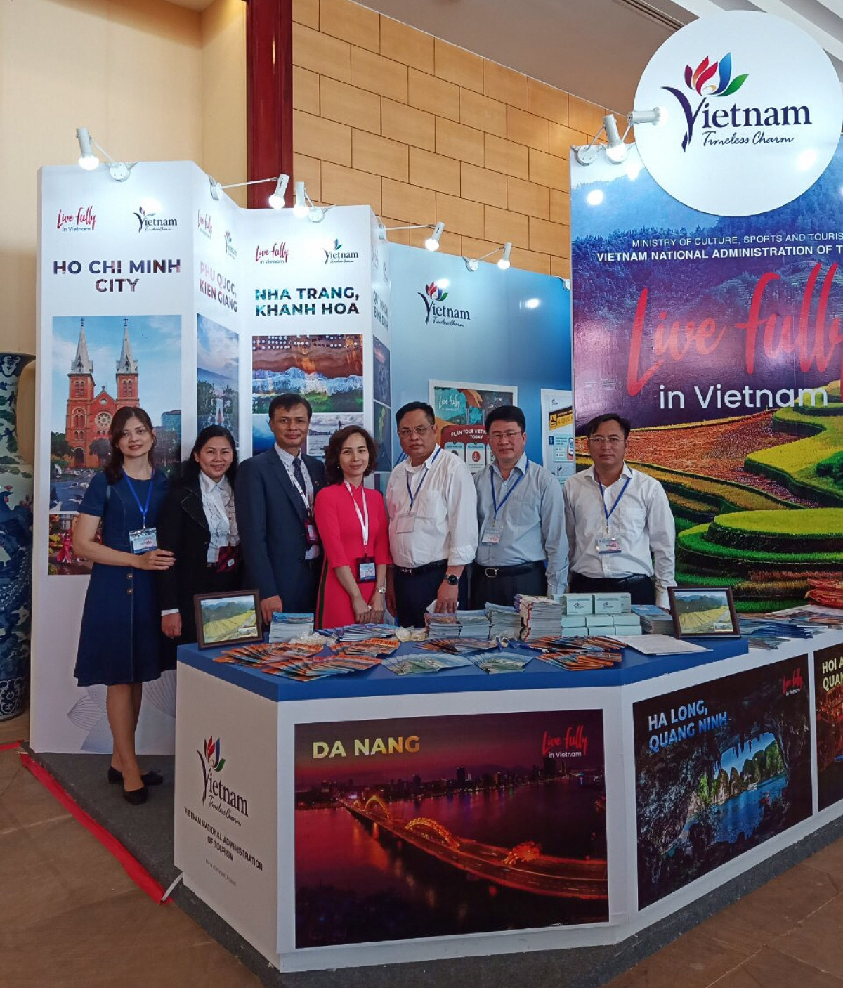 Gian hàng giới thiệu du lịch Việt Nam tại hội chợ TRAVEX 2022 đang diễn ra ở Campuchia. Nguồn: Tổng cục Du lịch