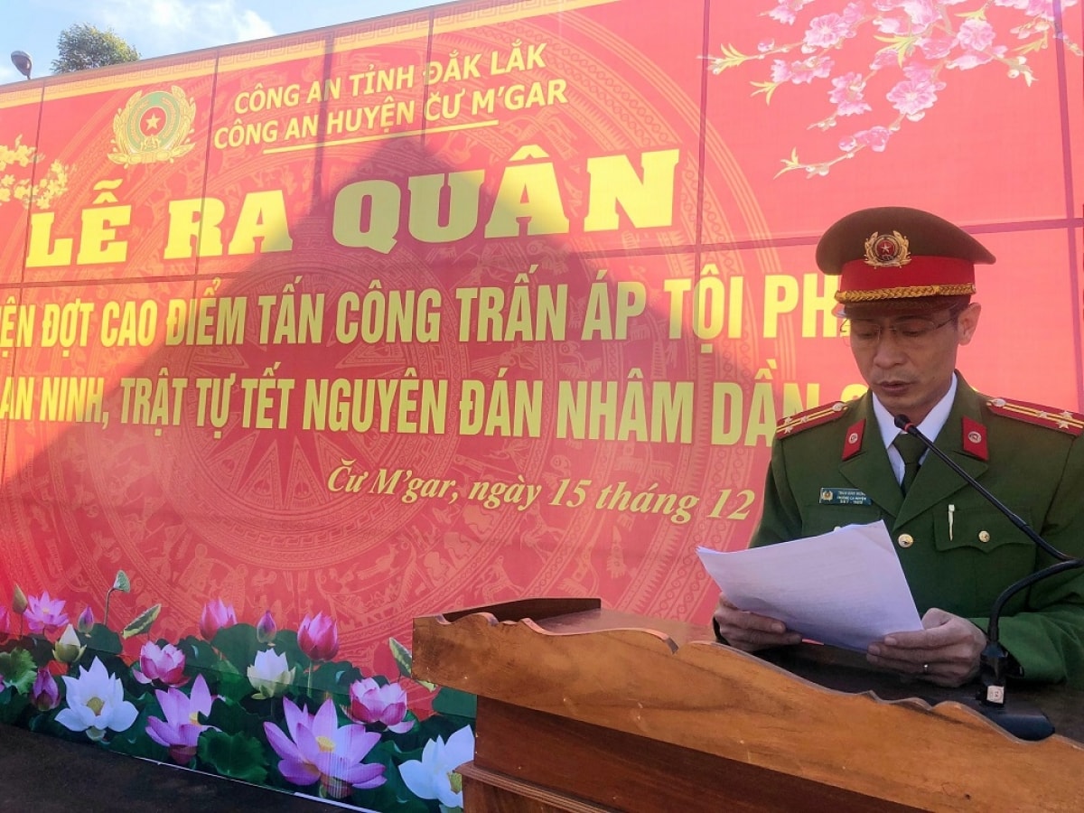 Lễ ra quân cao điểm trấn áp tội phạm đảm bảo ANCT, TTATXH dịp Tết Nguyên đán 2022. (Ảnh: Công an huyện Čư M’gar, tỉnh Đắk Lắk)