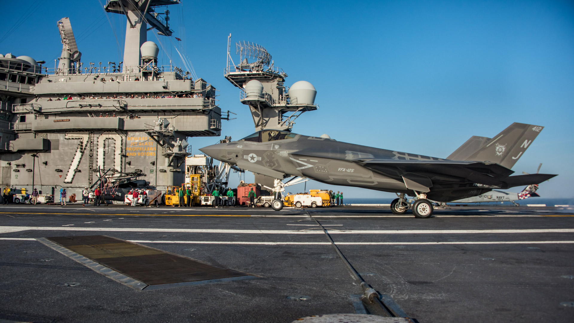 Mỹ gấp rút trục vớt F-35 rơi ở Biển Đông, sợ Trung Quốc ‘cướp’ công nghệ tối mật - 1