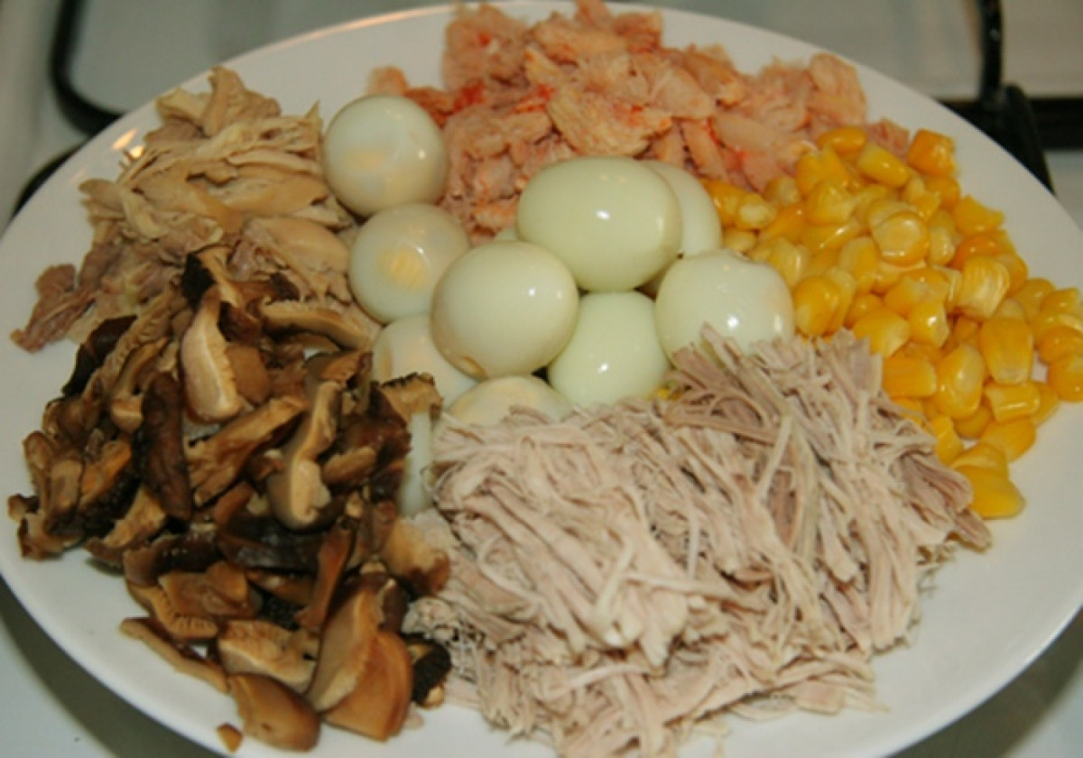 Sau bánh chưng, thịt gà 'ế' từ Tết được hội bếp đảm nấu thành 3 món siêu ngon - 2