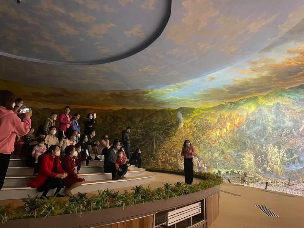 Du khách tham quan Bảo tàng Chiến thắng Điện Biên Phủ tăng mạnh trong dịp Tết Nguyên đán 2022.