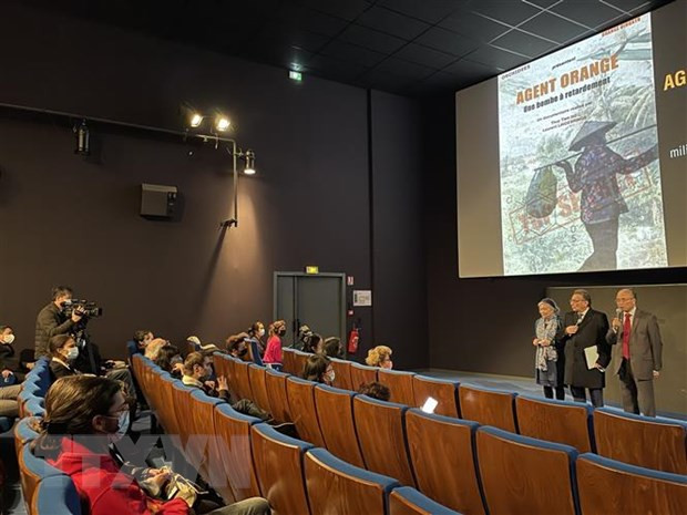 Chiếu phim và tọa đàm tại Pháp ủng hộ các nạn nhân chất độc da cam/dioxin Việt Nam - ảnh 1