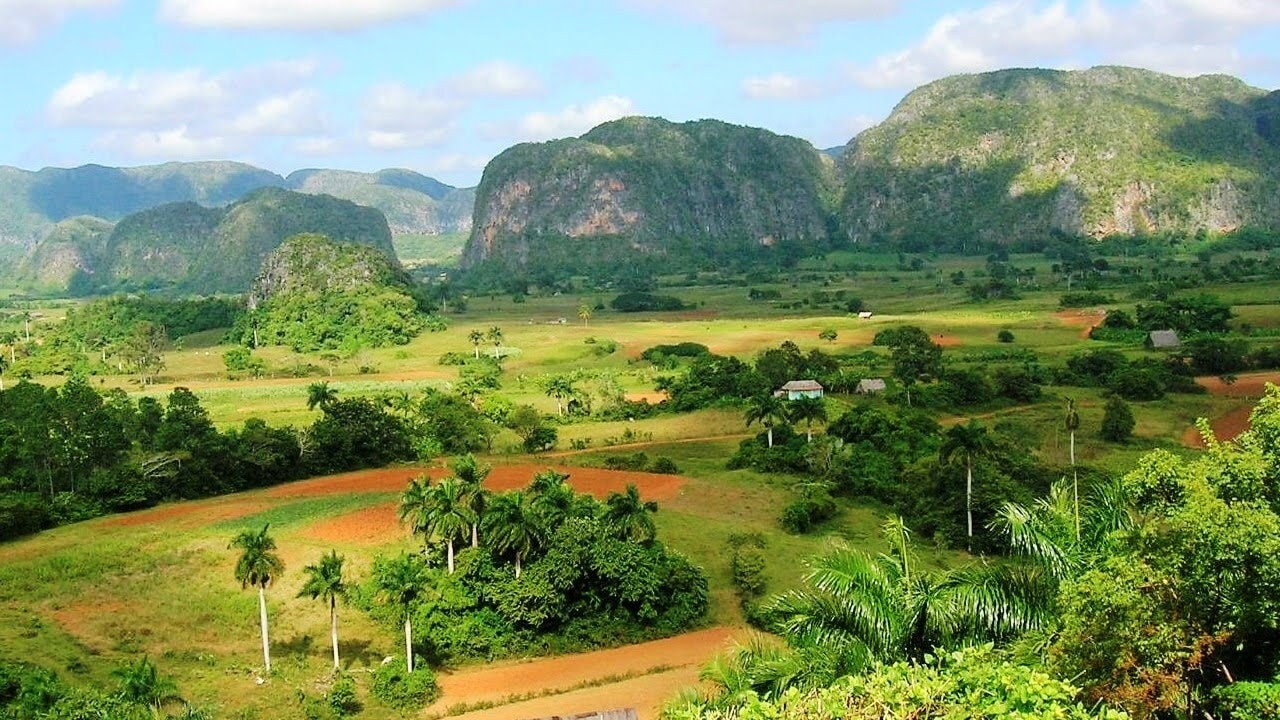 Những bức tường đá hùng vĩ từ thời tiền sử ở thung lũng đẹp bậc nhất thế giới - 8