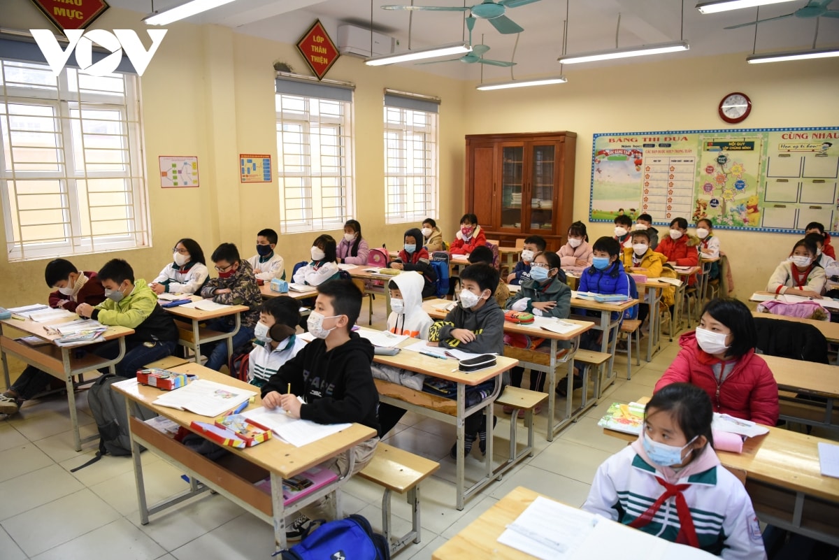 Thêm 6 tỉnh, thành lùi thời gian học trực tiếp - 1