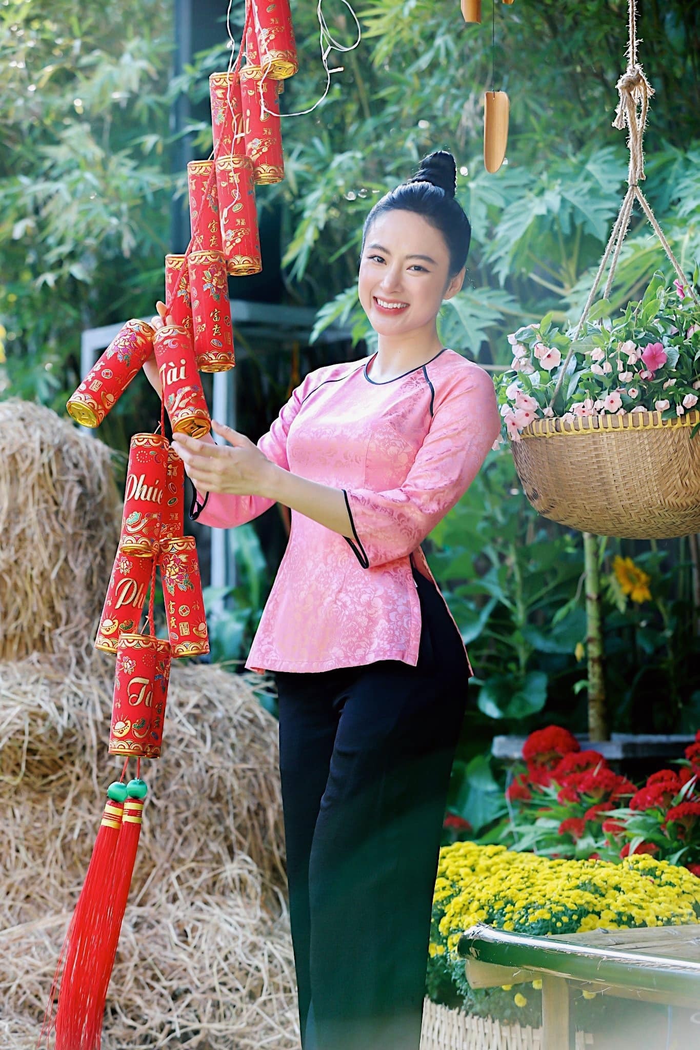 Angela Phương Trinh: Từ sao nhí thuần khiết đến 'nữ hoàng thị phi' - 4