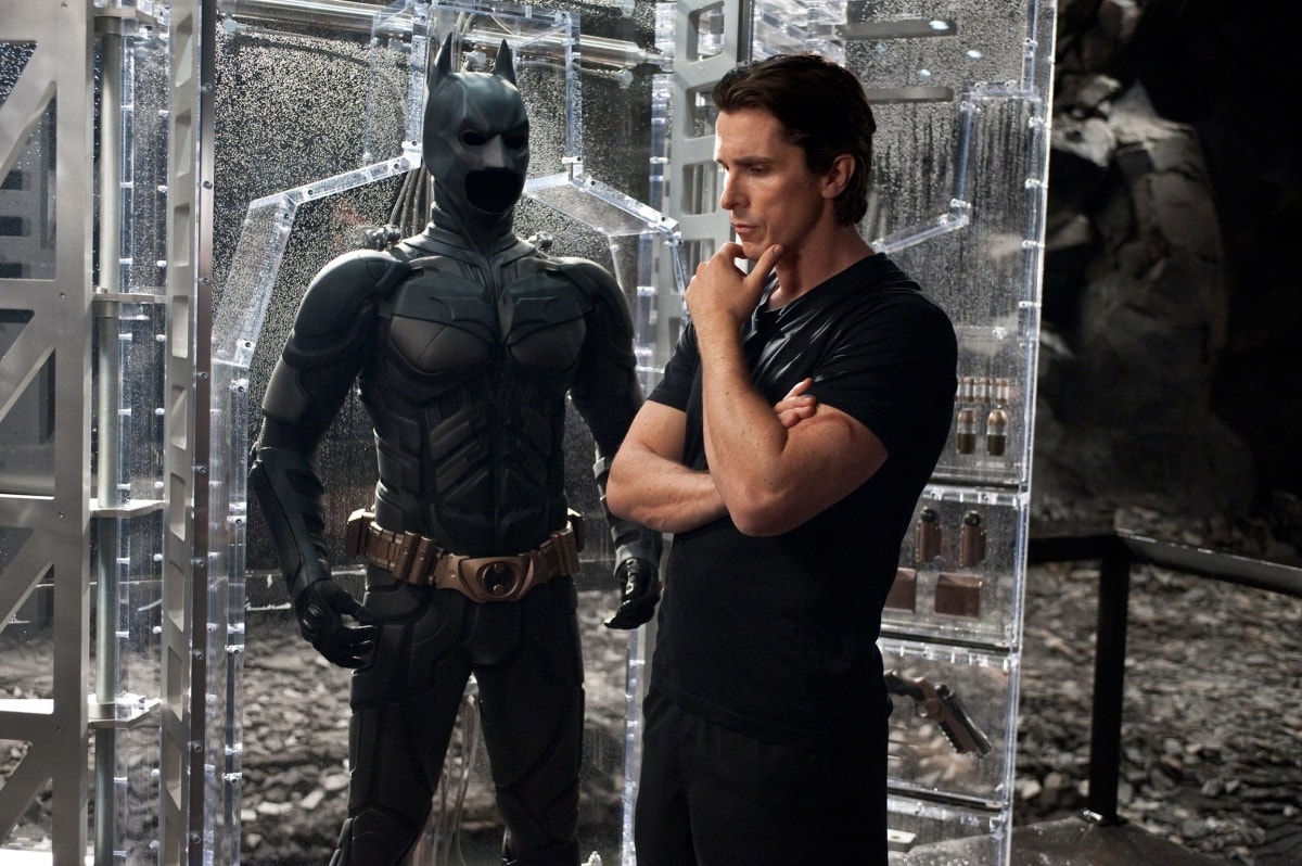 Batman của Christian Bale gần như chỉ thể hiện kỹ năng thám tử trong quá trình điều tra âm mưu của Joker ở phần phim “The Dark Knight” (2008).