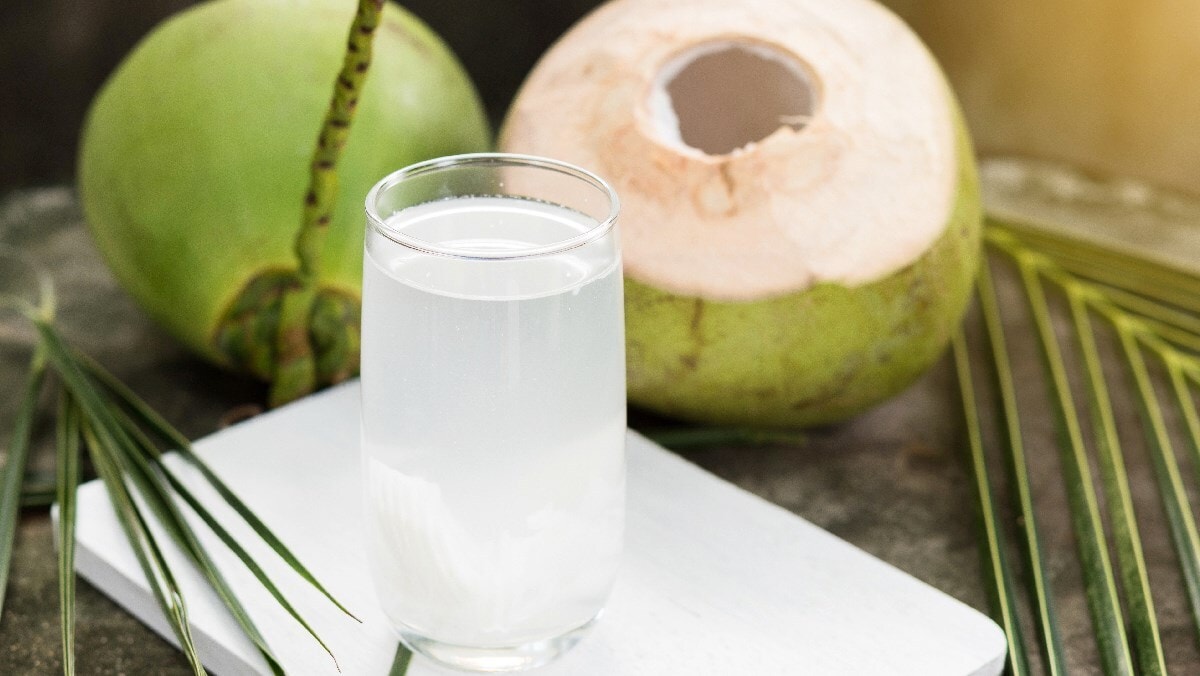 F0 có được uống nước dừa? - 1