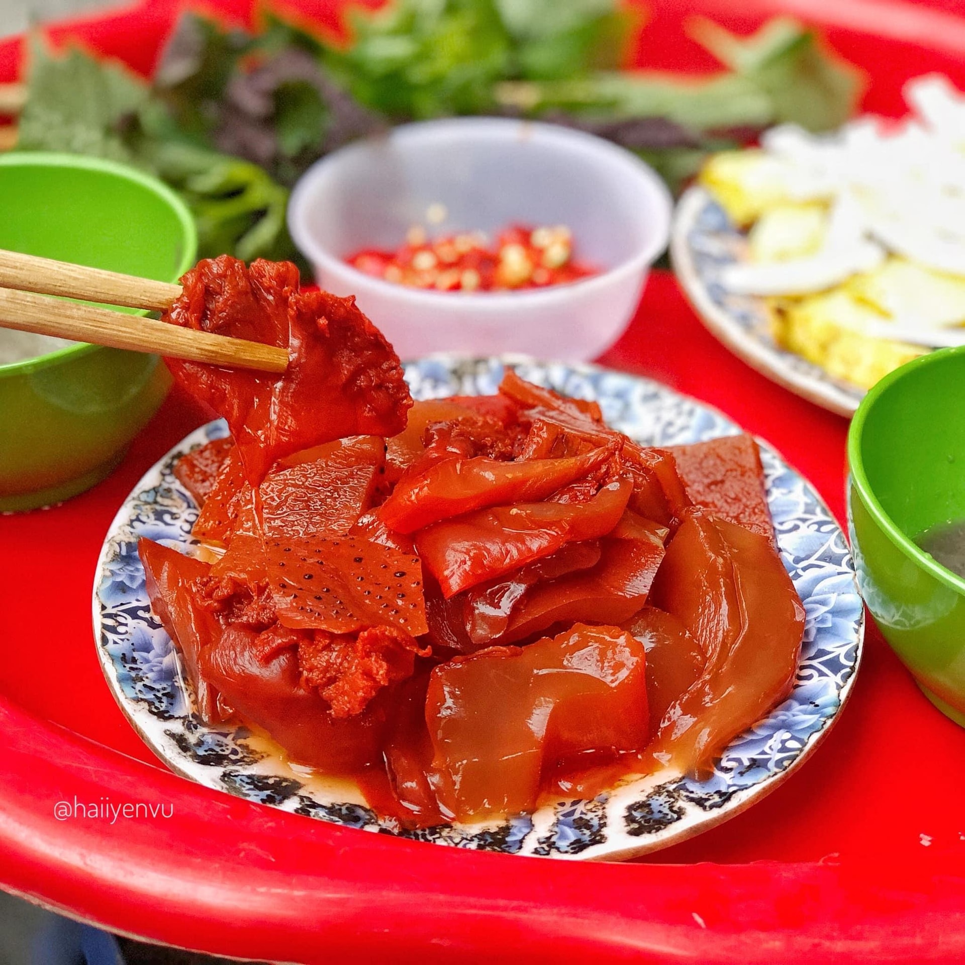 Sứa đỏ - Món ăn năm nào cũng 'gây sốt' nhưng không phải ai cũng từng thưởng thức - 3