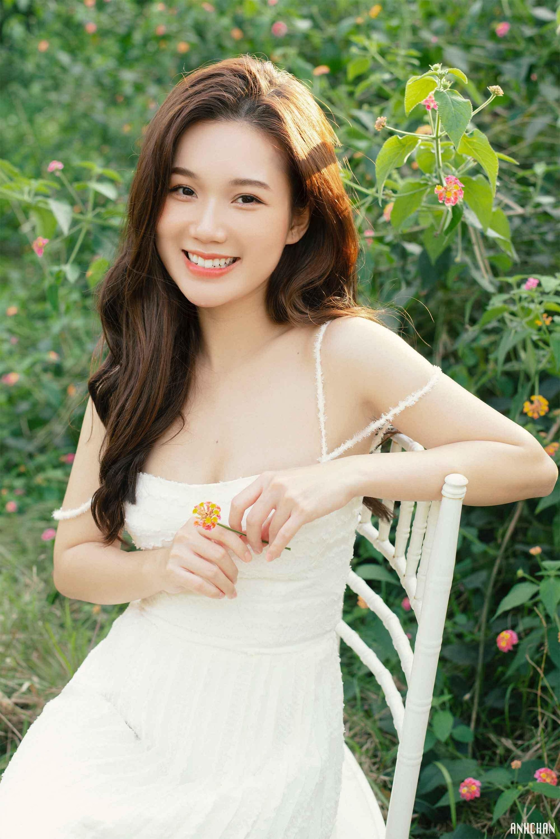 Ngọc Anh 'Phố trong làng' khoe nhan sắc ngọt ngào trong bộ ảnh mới - 3
