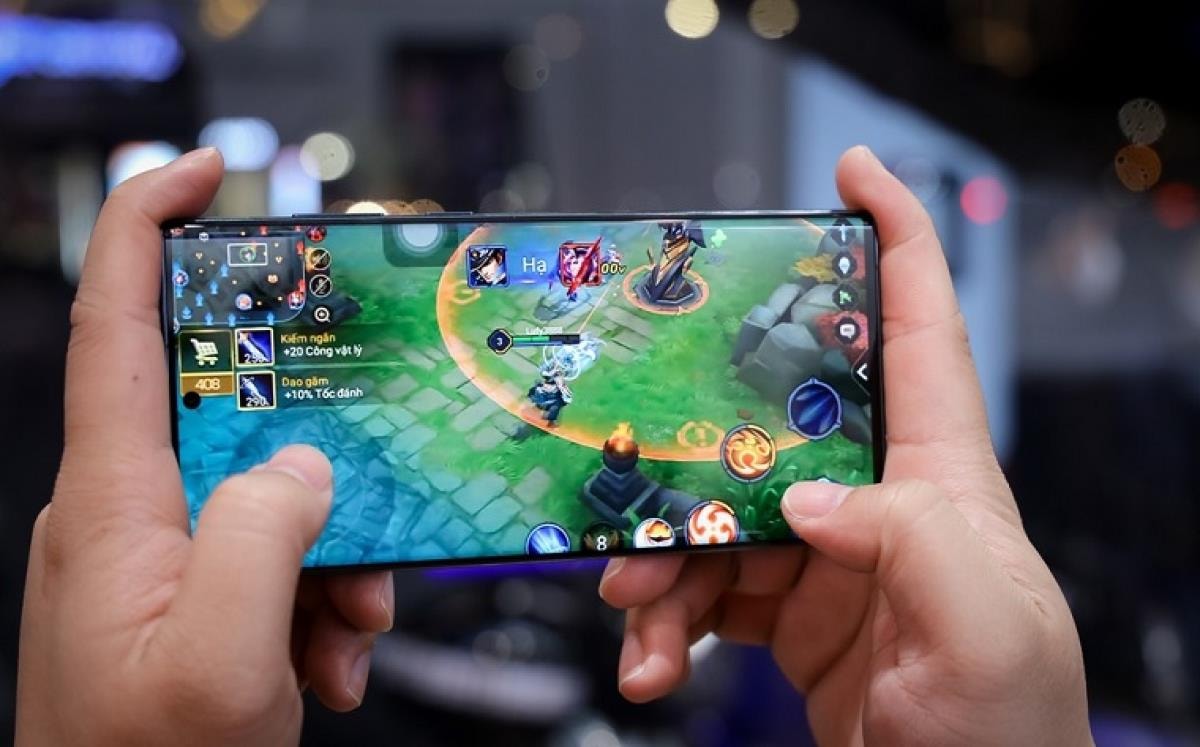 CEO Samsung xin lỗi về các vấn đề bóp nghẹt hiệu suất Galaxy S22 - 2