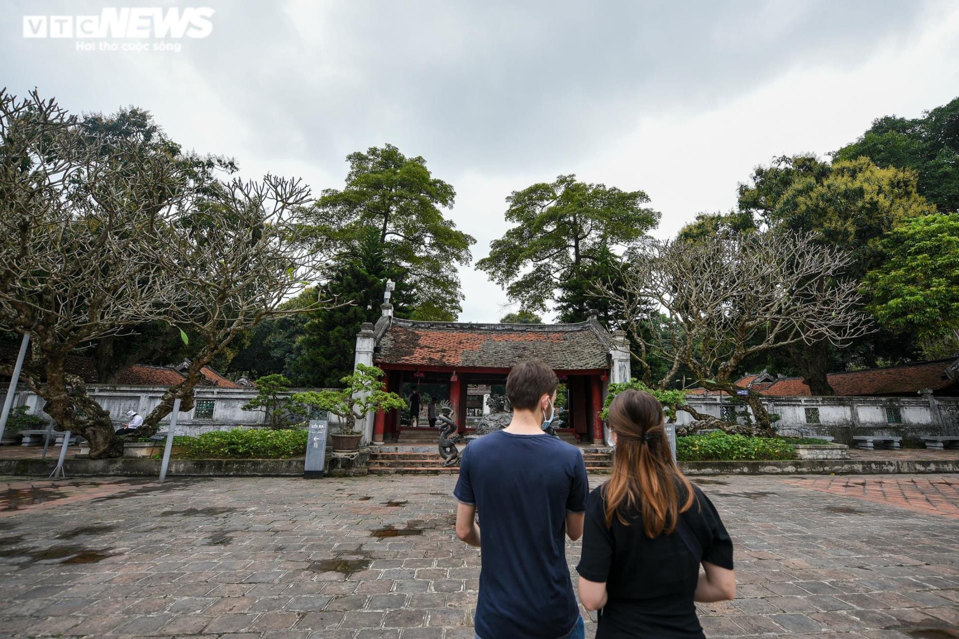 Khu di tích, 'phố Tây' Hà Nội vắng khách quốc tế những ngày đầu mở cửa du lịch - 12