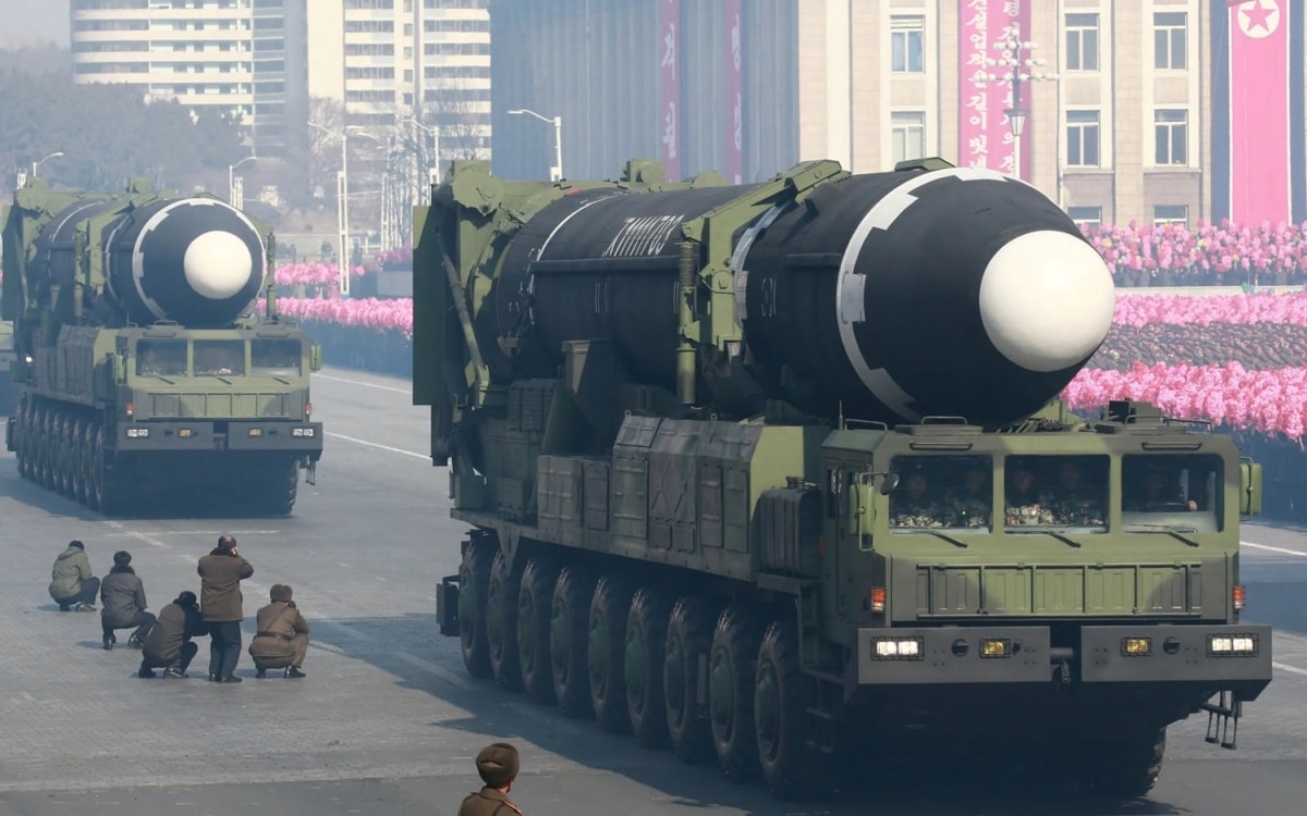 Tên lửa Hwasong-15 của Triều Tiên. Ảnh: KCNA.