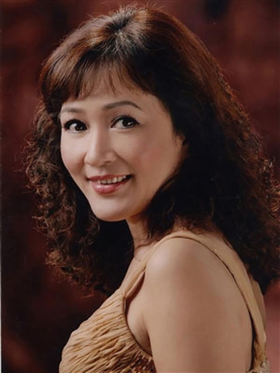 Ảnh: Nhan sắc thời trẻ lộng lẫy của NSND Minh Hoà - 11