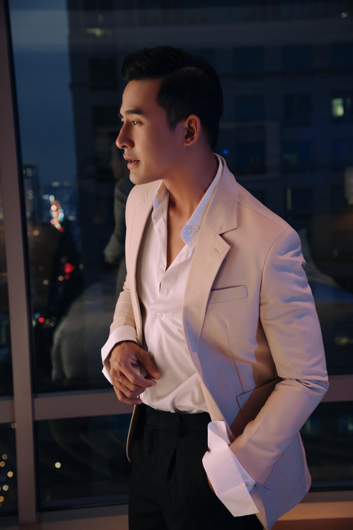 Bộ ảnh ngọt ngào của Lương Thế Thành - Thuý Diễm nhân 6 năm ngày cưới - 2