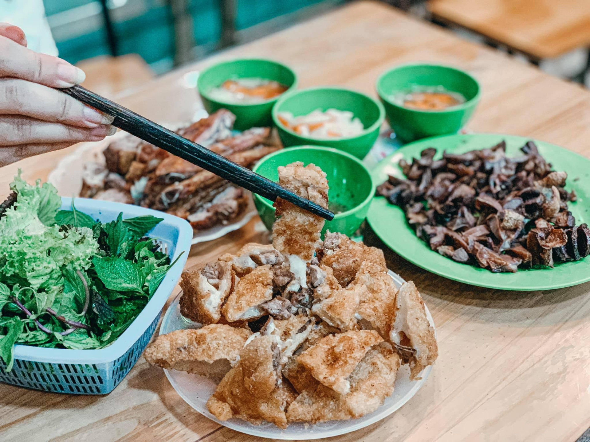 Đặc sản 'bánh rán nhân thịt vịt' chỉ có ở Cao Bằng, biết giá cả còn bất ngờ hơn - 7