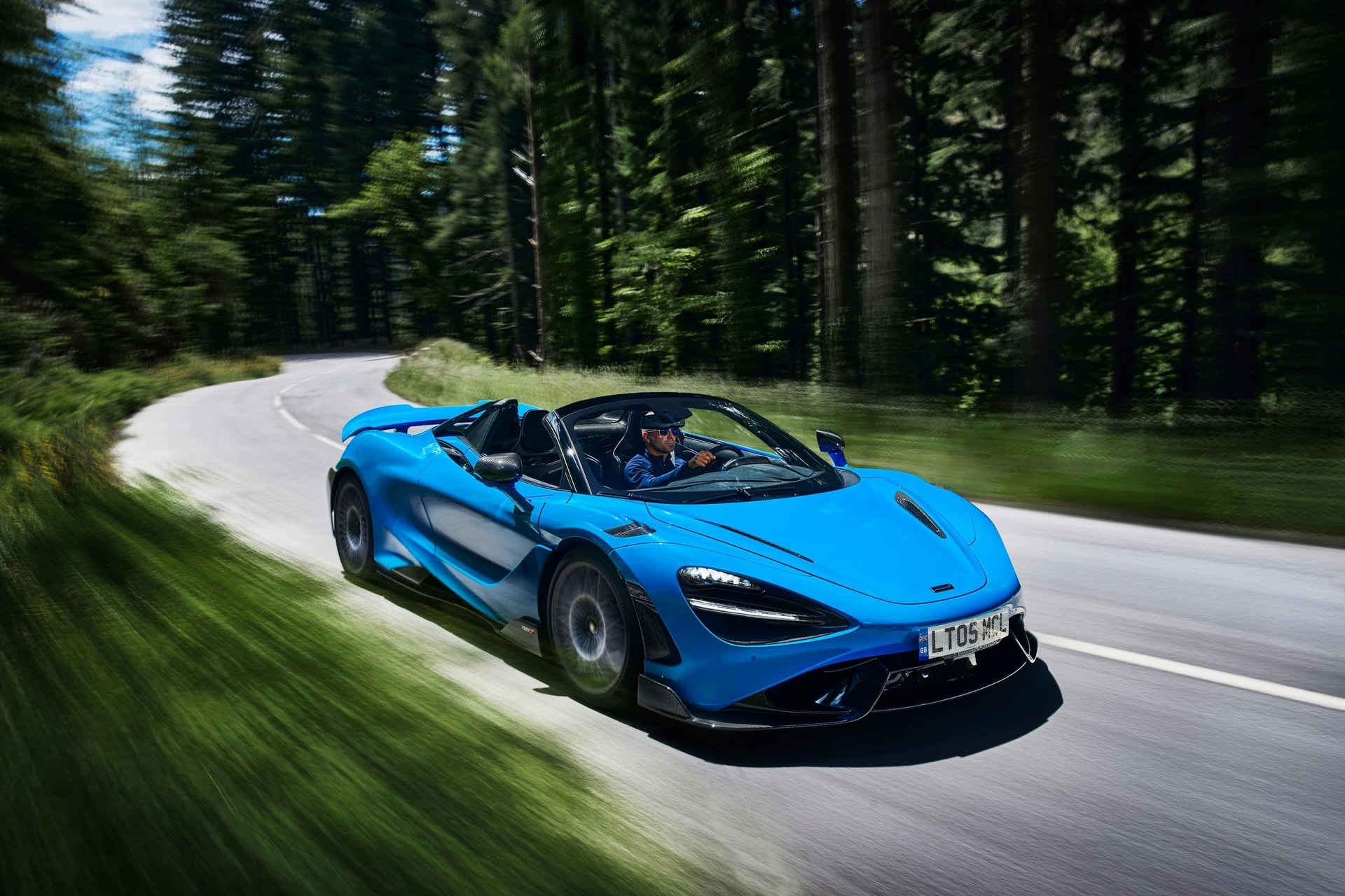 McLaren ra mắt siêu xe mui trần mạnh nhất từ trước tới nay, giá gần 30 tỷ đồng - 1