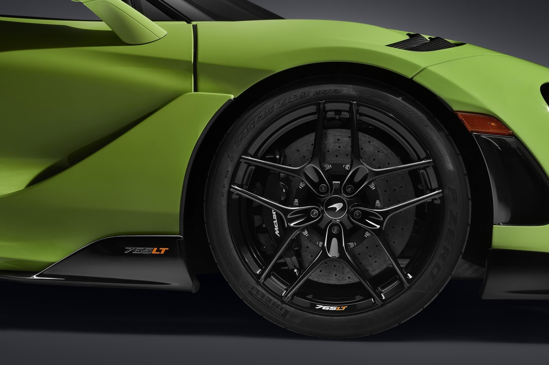 McLaren ra mắt siêu xe mui trần mạnh nhất từ trước tới nay, giá gần 30 tỷ đồng - 18
