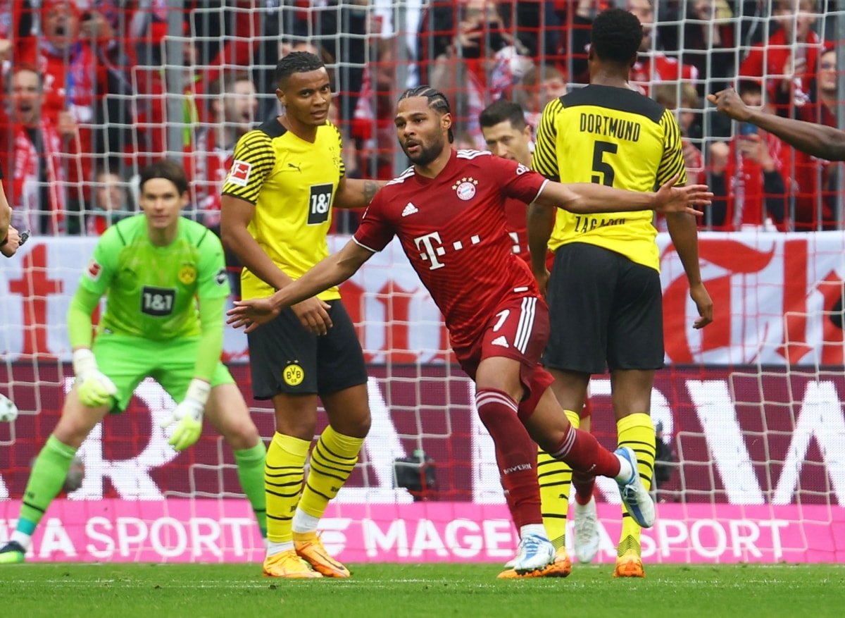 Gnabry mở tỷ số cho Bayern. (Ảnh: Reuters).