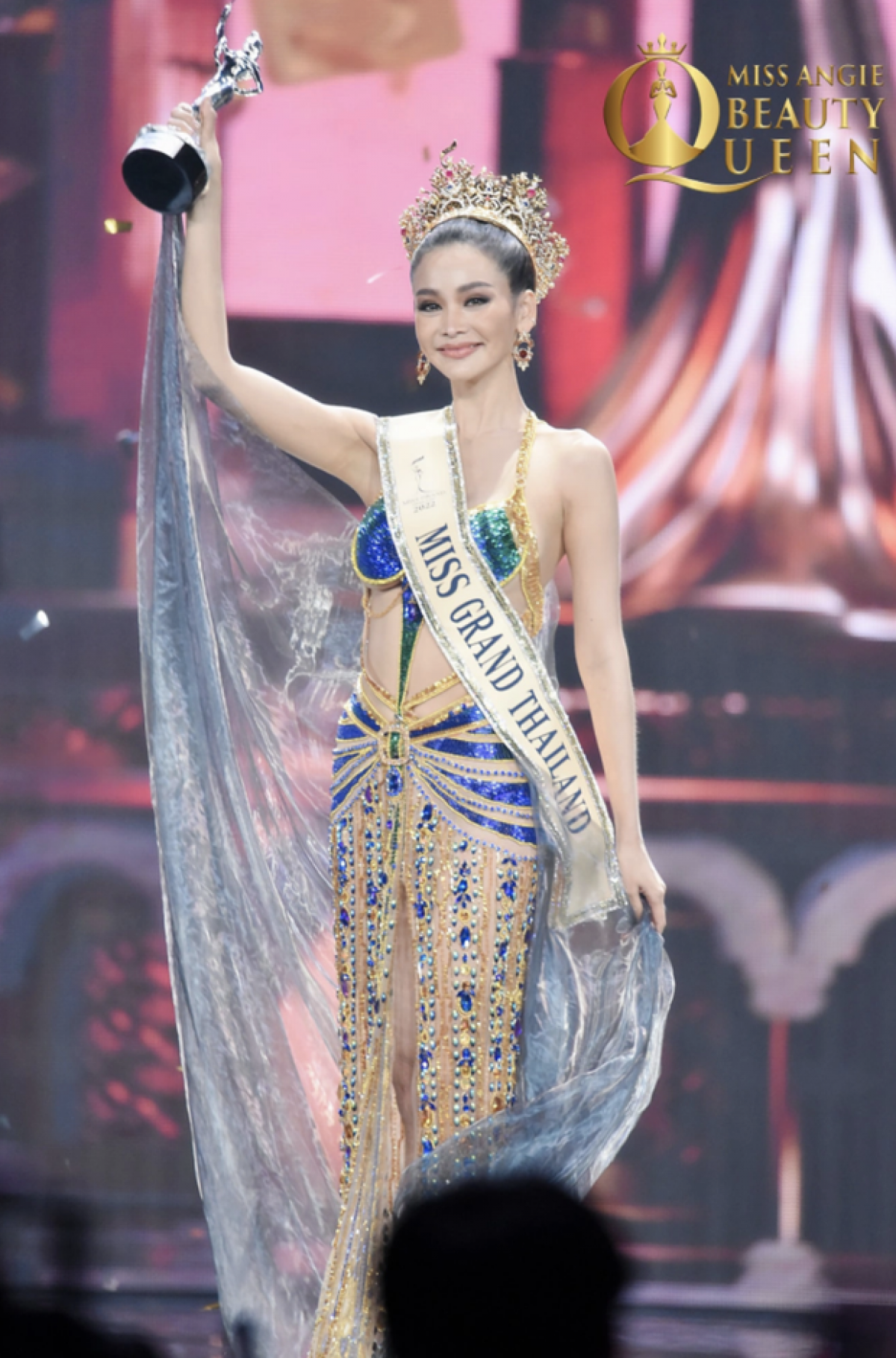 Chung kết Miss Grand Thailand 2022 (Hoa hậu Hòa bình Thái Lan) vừa diễn ra tại Bangkok với chiến thắng thuộc về thí sinh Engfa Waraha. Cô cũng nhận hai giải phụ 