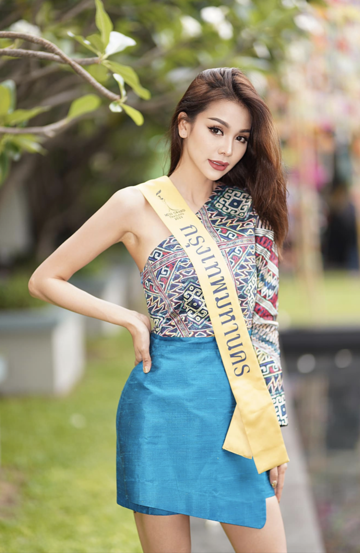 Engfa Waraha thuộc nhóm hoa hậu có chiều cao ở mức trung bình (1,7 m), vóc dáng cân đối. Cô ghi điểm mạnh bởi kỹ năng trình diễn tốt khi catwalk trong đêm thi chung kết. 