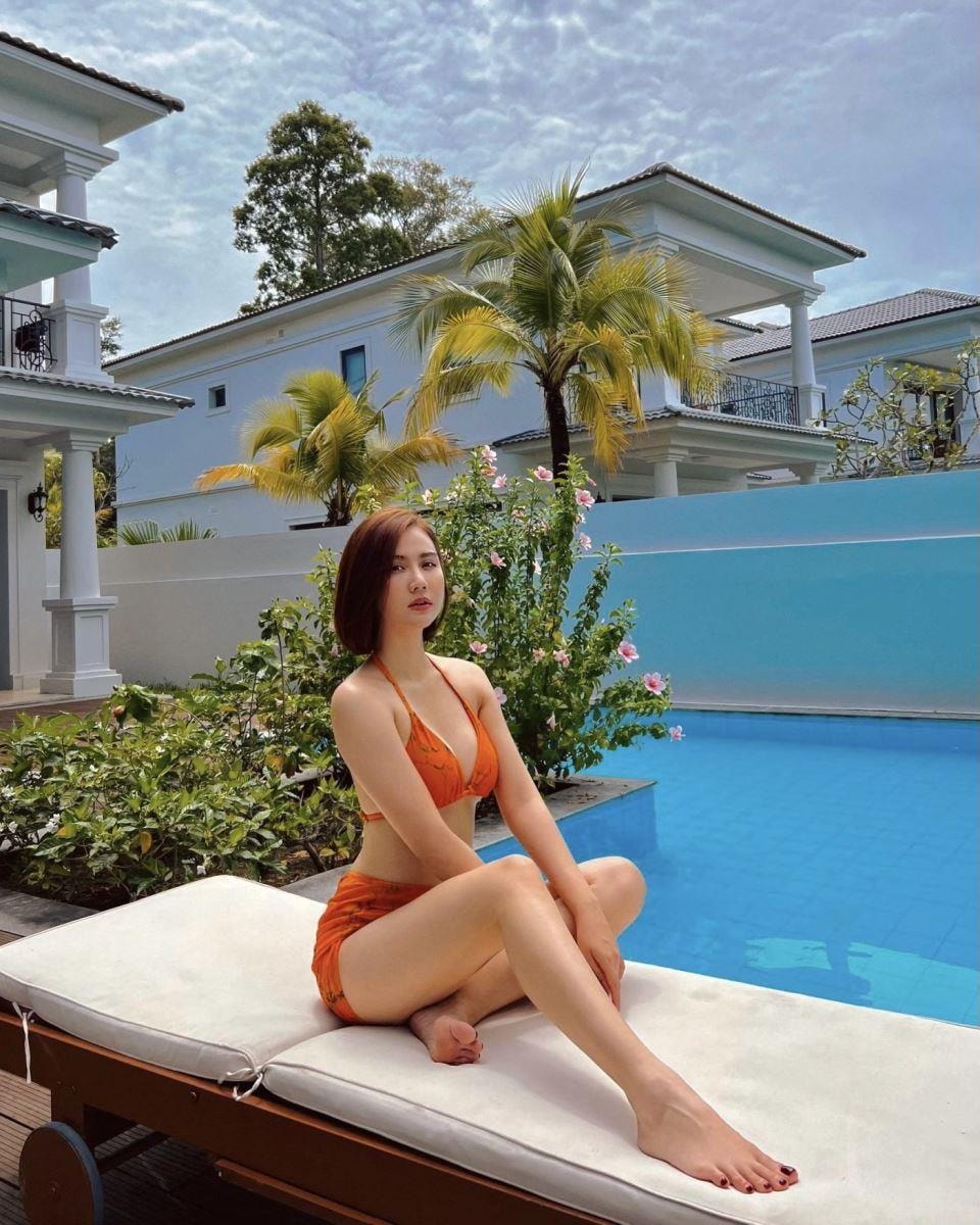 Những lần Phan Minh Huyền 'đốt mắt' khán giả với bikini - 5