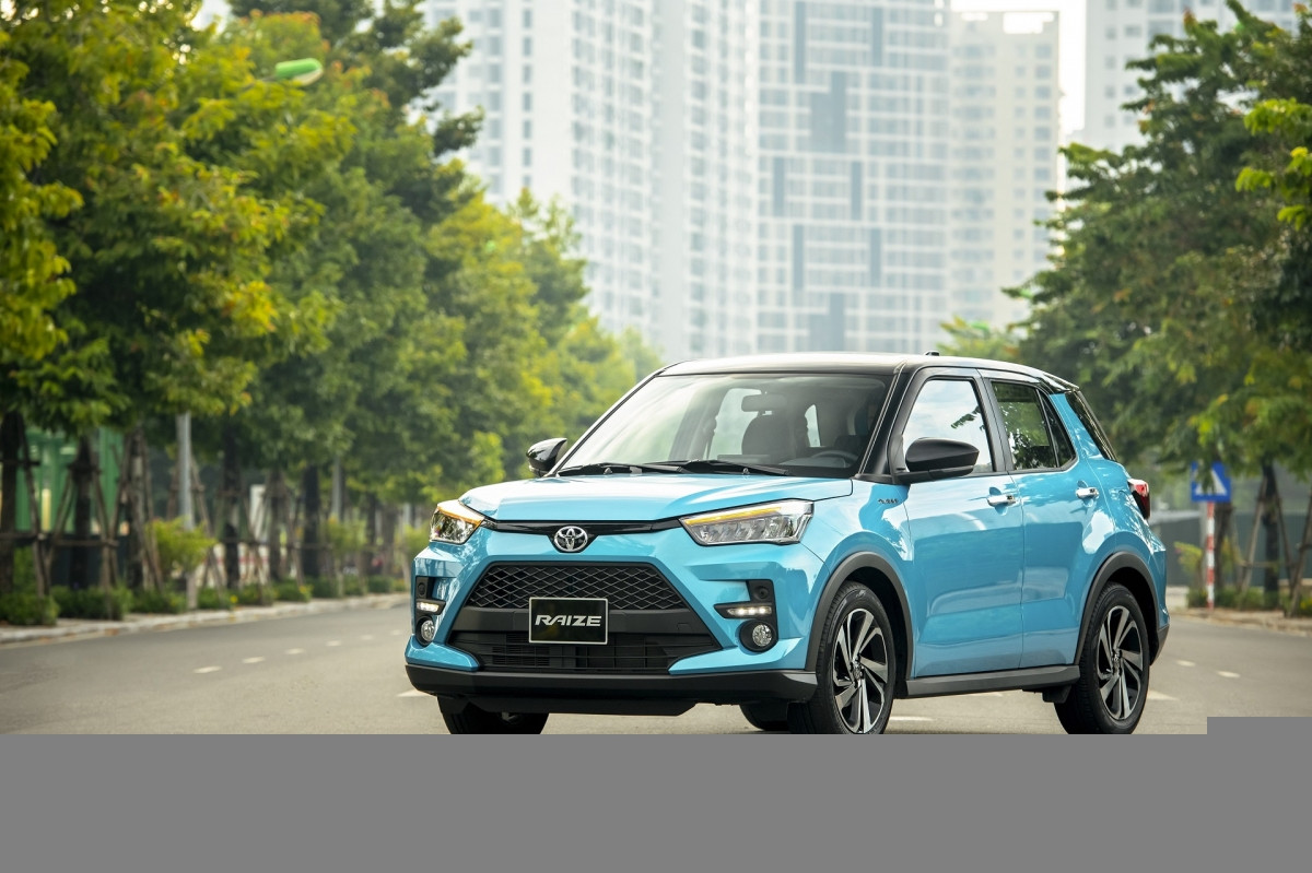 Toyota Raize hiện đang là mẫu xe được nhiều người Việt ưa chuộng. Trong tháng 3/2022, mẫu xe này đã bán được 688 xe, tính từ đầu năm, Raize đạt doanh số 1.671 xe.