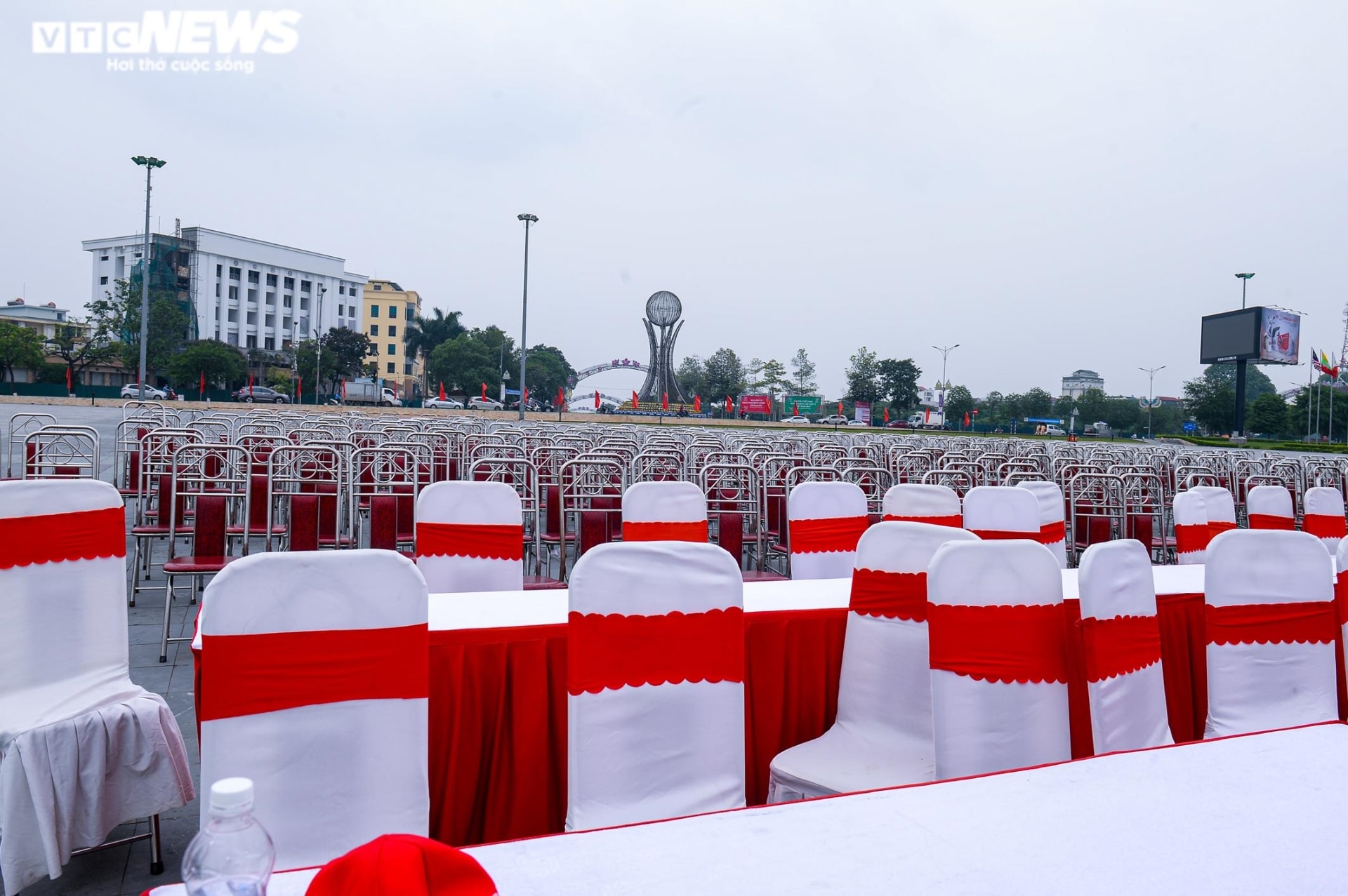 'Phe vé' đủng đỉnh chờ chốt lời, hét giá 4 triệu/cặp vé xem U23 Việt Nam - 12