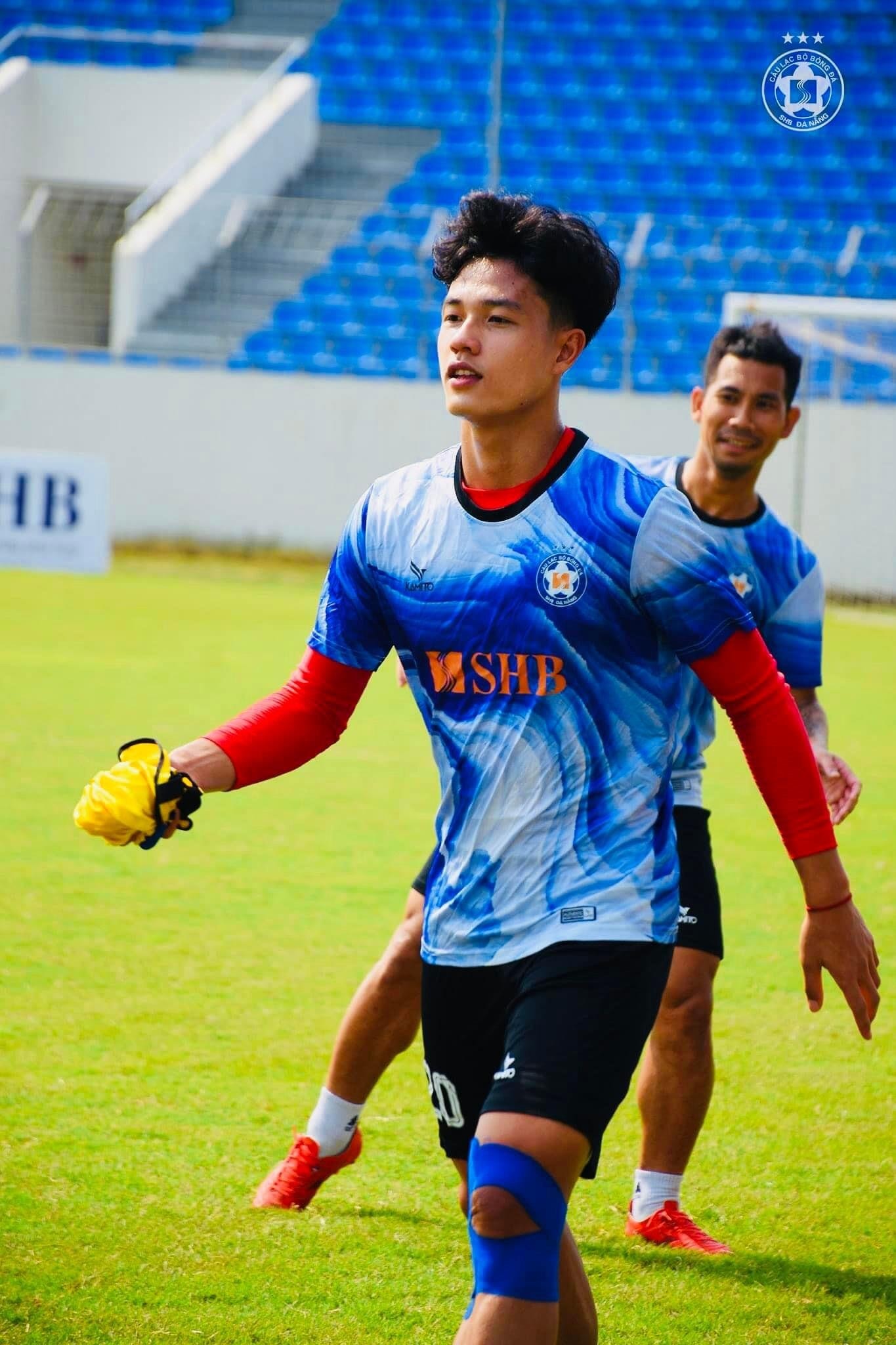Dàn cầu thủ U23 Việt Nam dự SEA Games: Điển trai như hot boy, chiều cao cực phẩm - 2