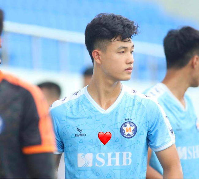 Dàn cầu thủ U23 Việt Nam dự SEA Games: Điển trai như hot boy, chiều cao cực phẩm - 1