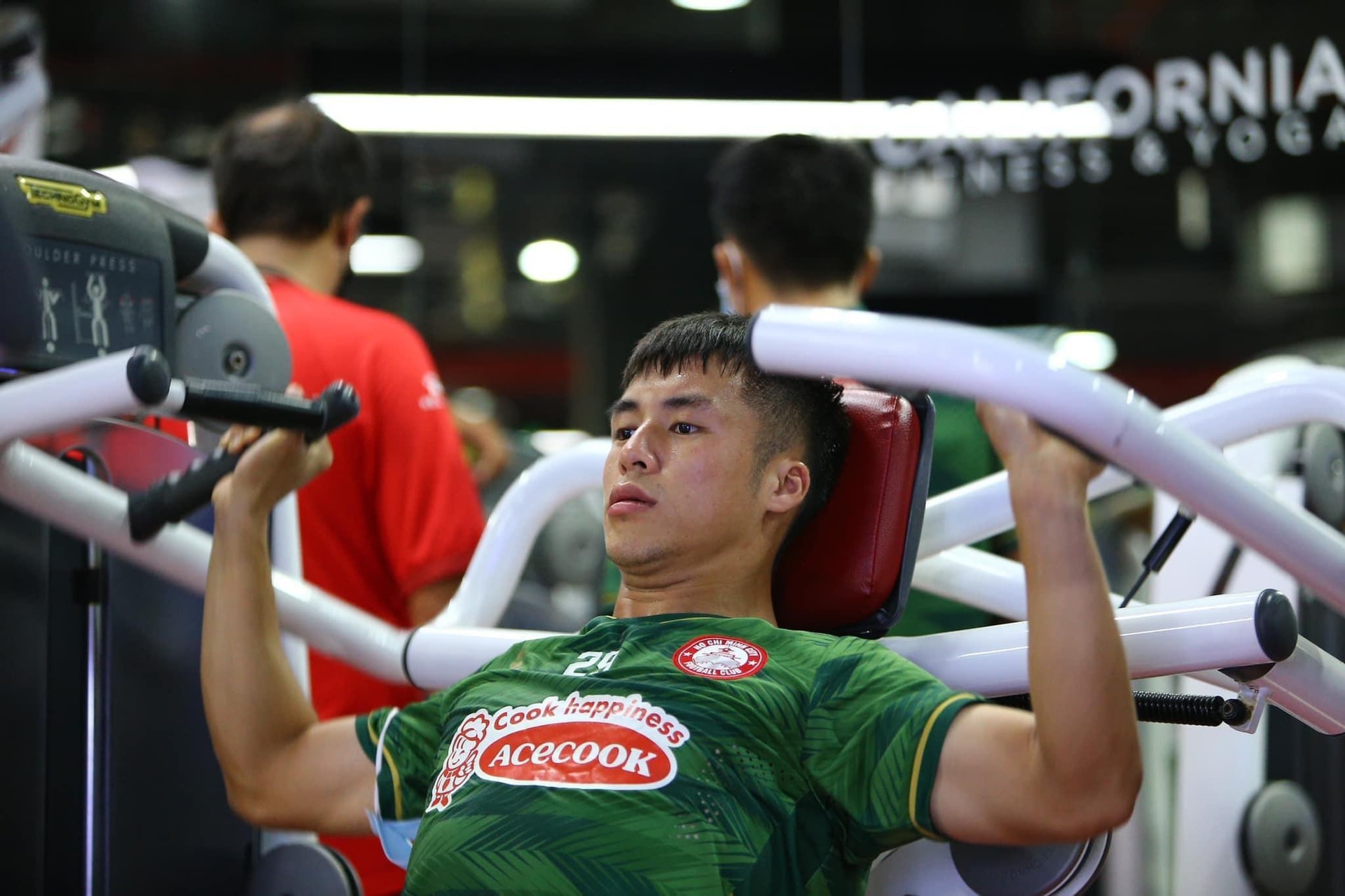 Dàn cầu thủ U23 Việt Nam dự SEA Games: Điển trai như hot boy, chiều cao cực phẩm - 14